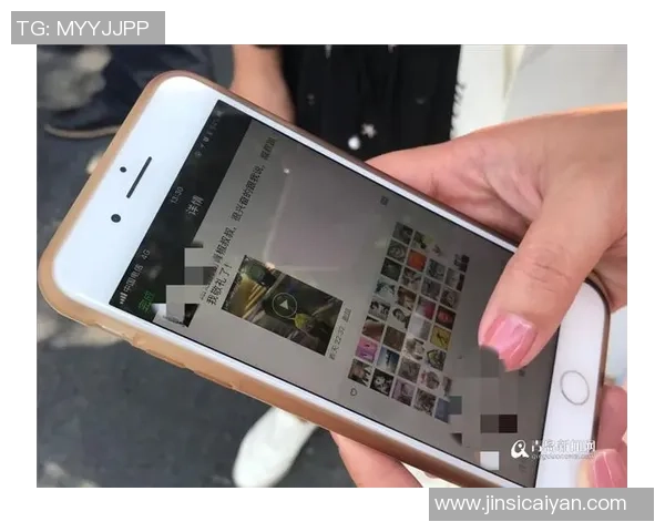 青岛籍足球明星女友的甜蜜生活与事业追求揭秘